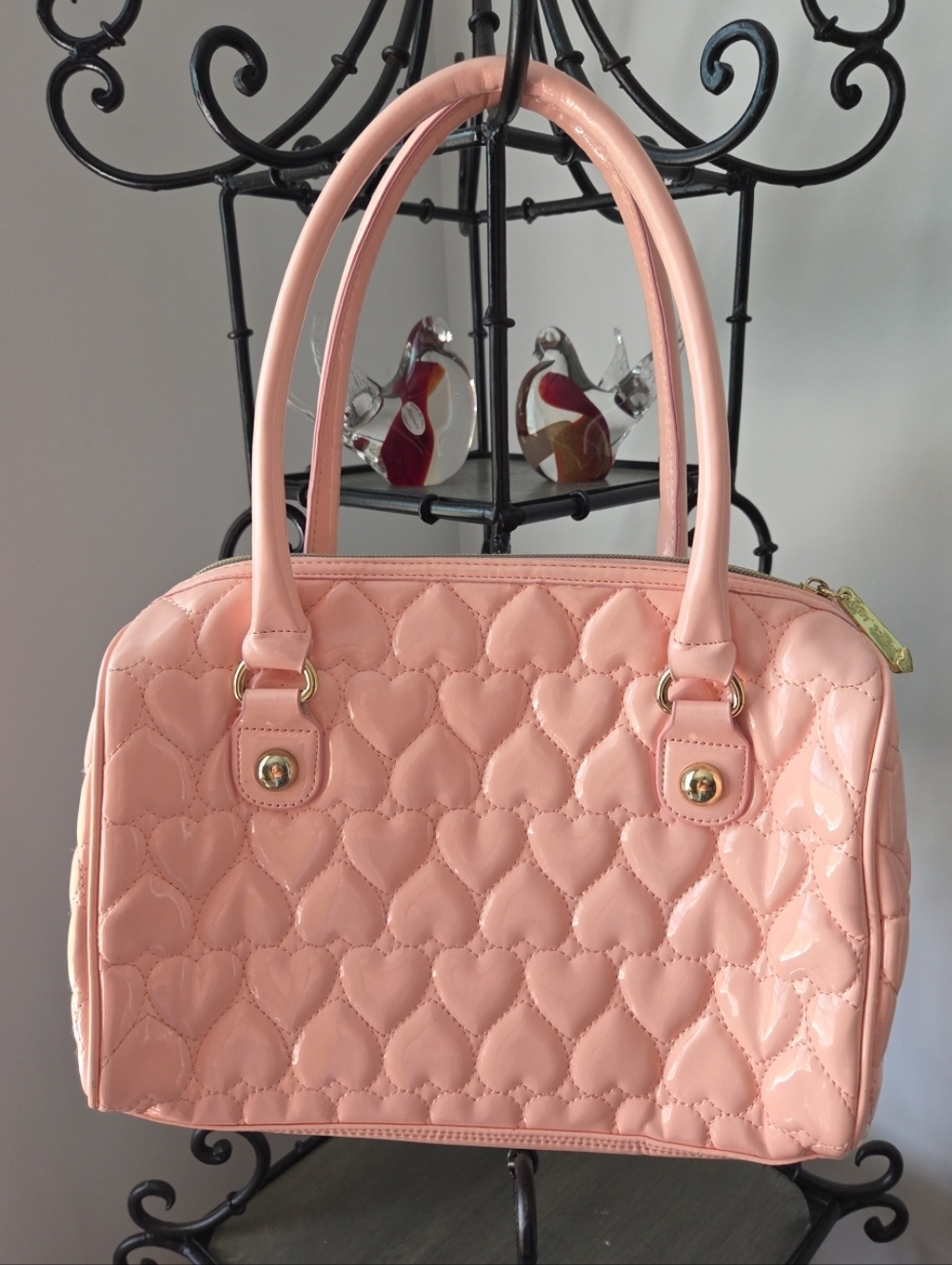 Betsey Johnson Womens Pink Quilted Heart and Bow Satchel Handbag - Picture 2 of 8